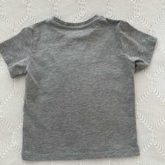 Kenzo Kids Gray T-Shirt with Colorful Tiger Graphic - Picture 7 of 8